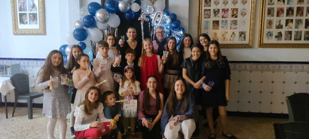 NOCHEVIEJA INFANTIL 24-25 (16)