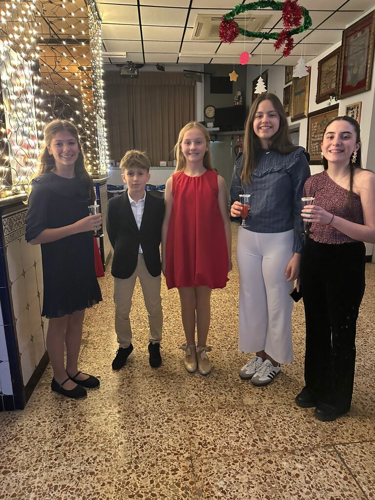 NOCHEVIEJA INFANTIL 24-25 (50)